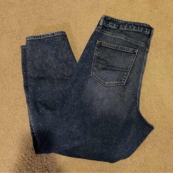 AE ripped mom jeans - Picture 2 of 11